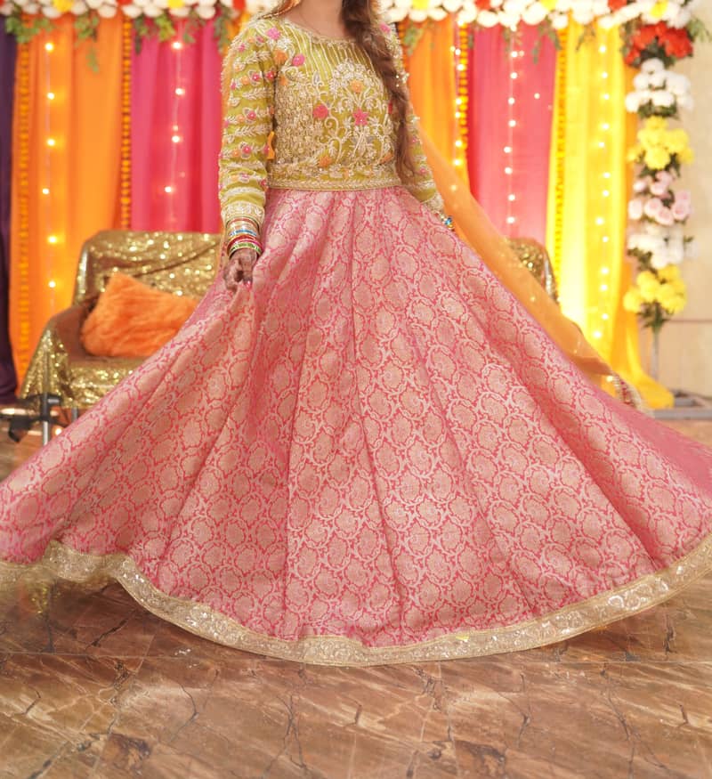 Mehndi bridal Dress 2