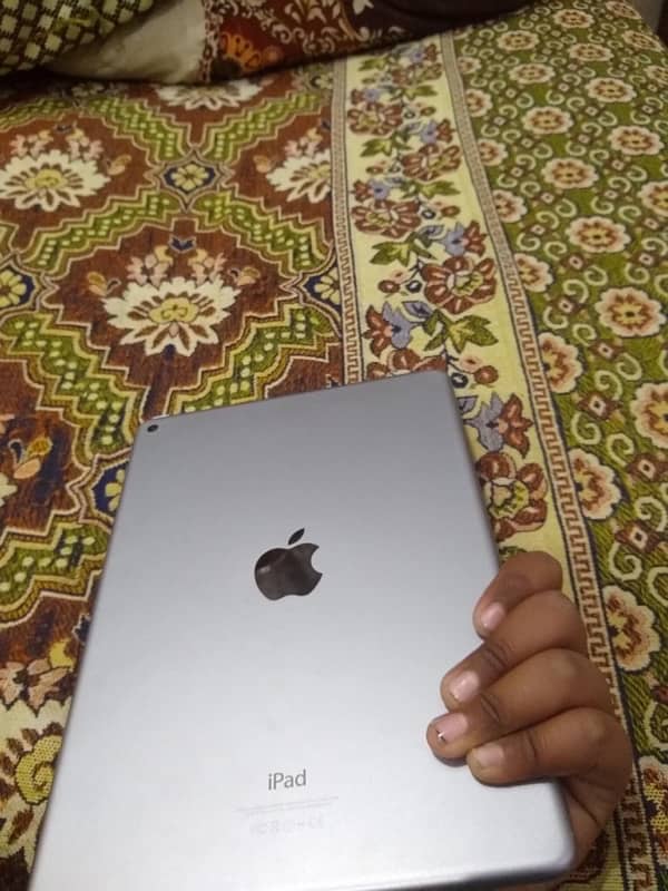 iPad Air m2 without box and original data cable screen par crack han 5