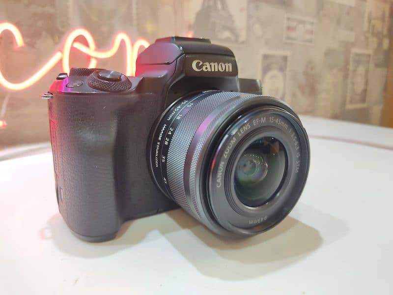 Canon Eos M50 mark ii with 15-45mm lens 0