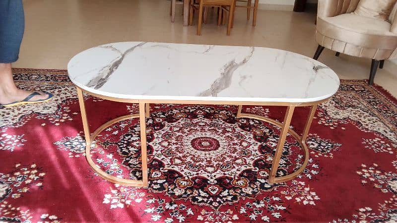 Center table 0