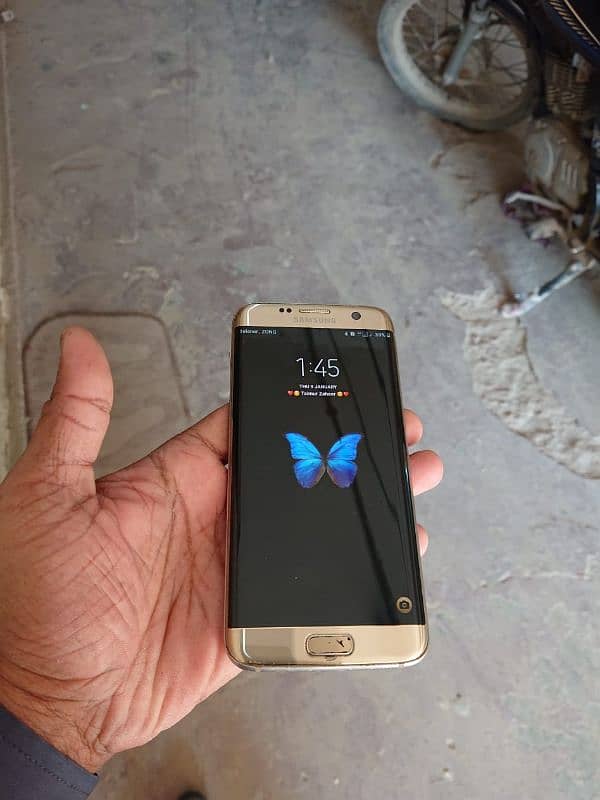 Samaung Galaxy S7 Edge With Box 1