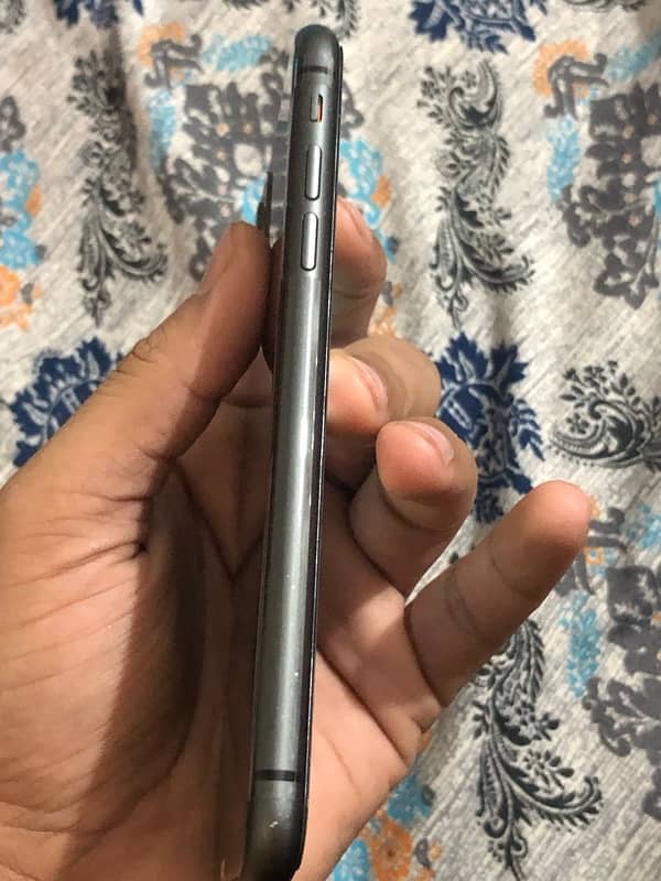 iPhone 11 PTA approve 128Gb All ok 5