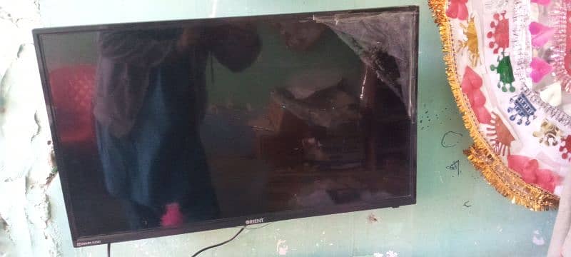 Orient LCD original 32inch with remote control 0