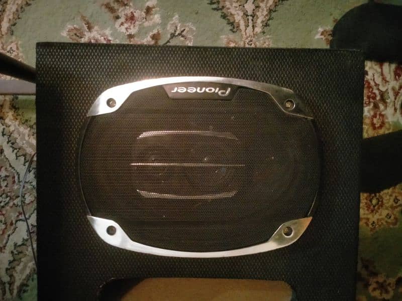 Kenwood woofer,  pioneer Speakers, carven vega Amplifier 7