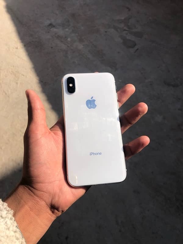 iphone x 64gb 10/9condition battery health 80% 2