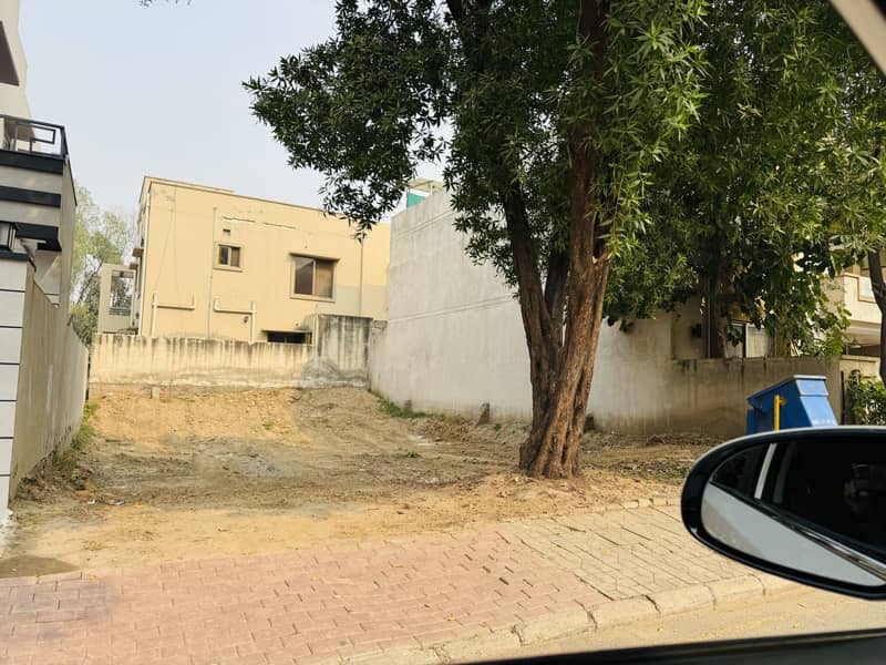 8 Marla Residential Plot For Sale In Ali Block Bahria Town Lahore 0