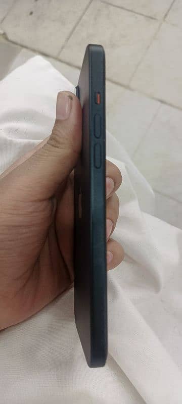 I phone 15 plus 10 by 10 condition all ok 2