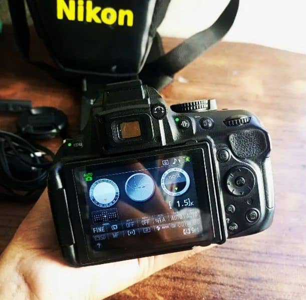 NIKON D 5300 NORMAL LENS N HIGH LENS 4