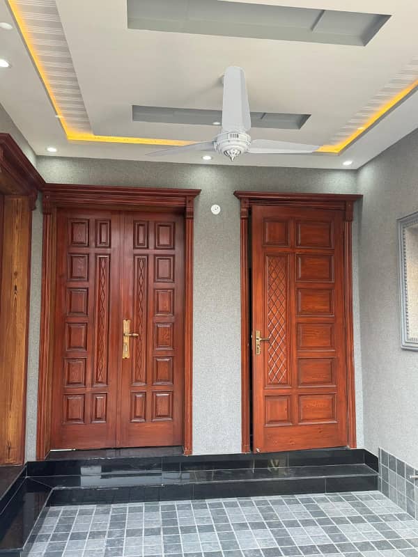 5marla new house available for rent in Parkview City Lahore 4