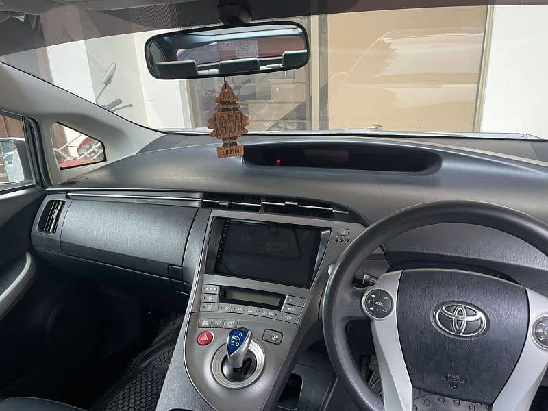 toyata Prius 2014/18 11