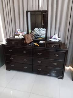 dressing table