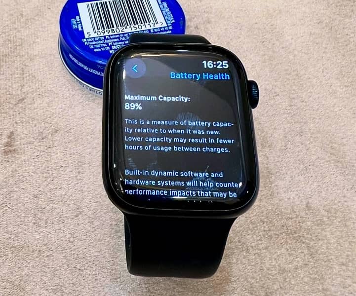 Apple Watch Series 8 - GPS FREE STRAPS INCLUDED 3