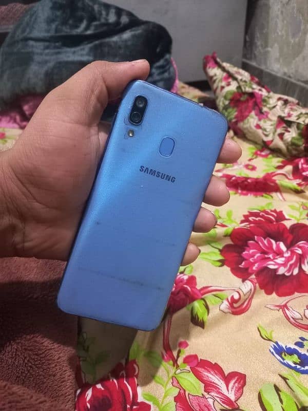 Samsung A30 2