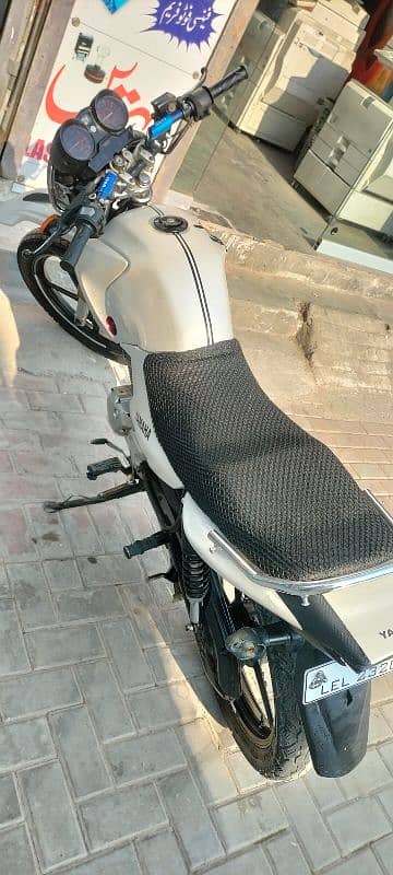 YBR 125G Model 3