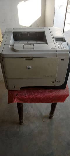 HP laser jet P3015