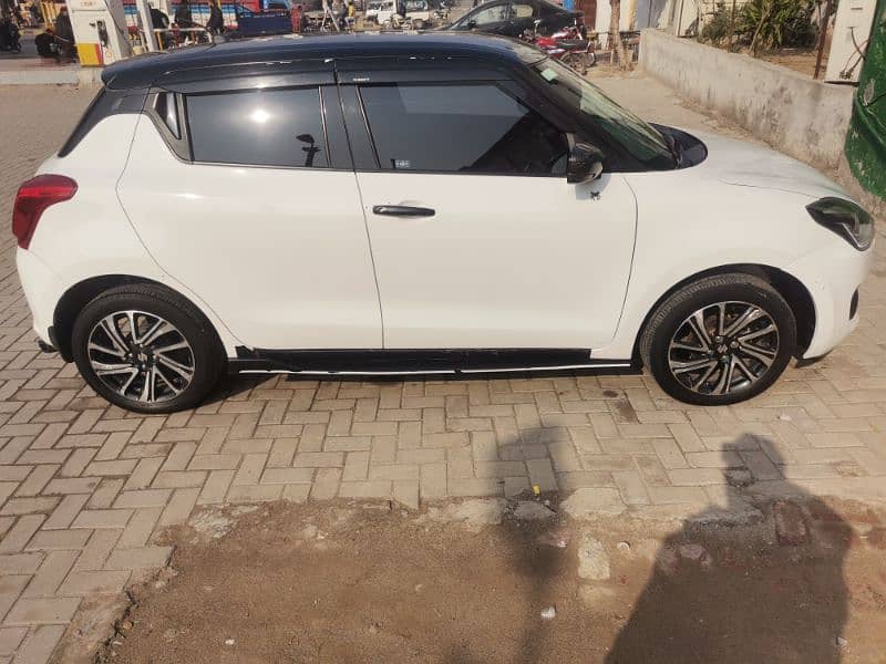 Suzuki Swift 2022 1