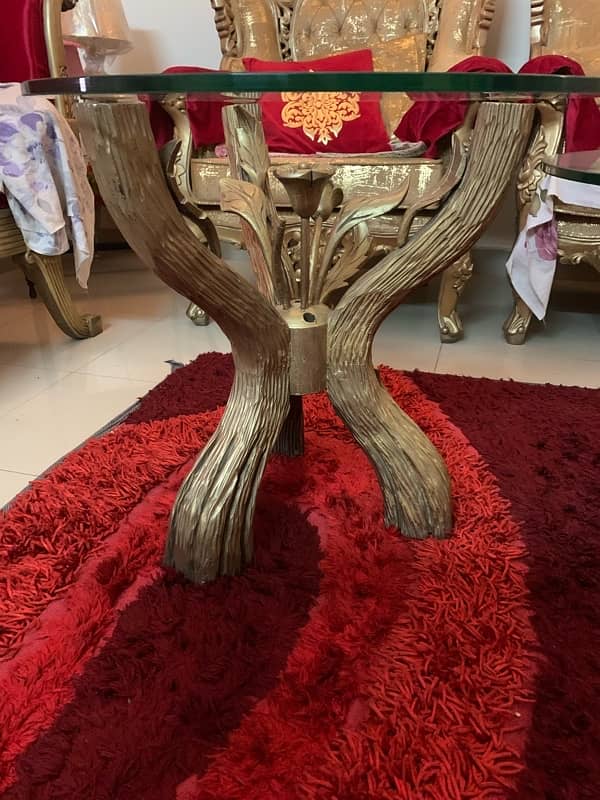 Set of 3 Elegant Glass Tables with Golden Flower Base 1