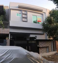 5 marla house for sale in paragon city lahore