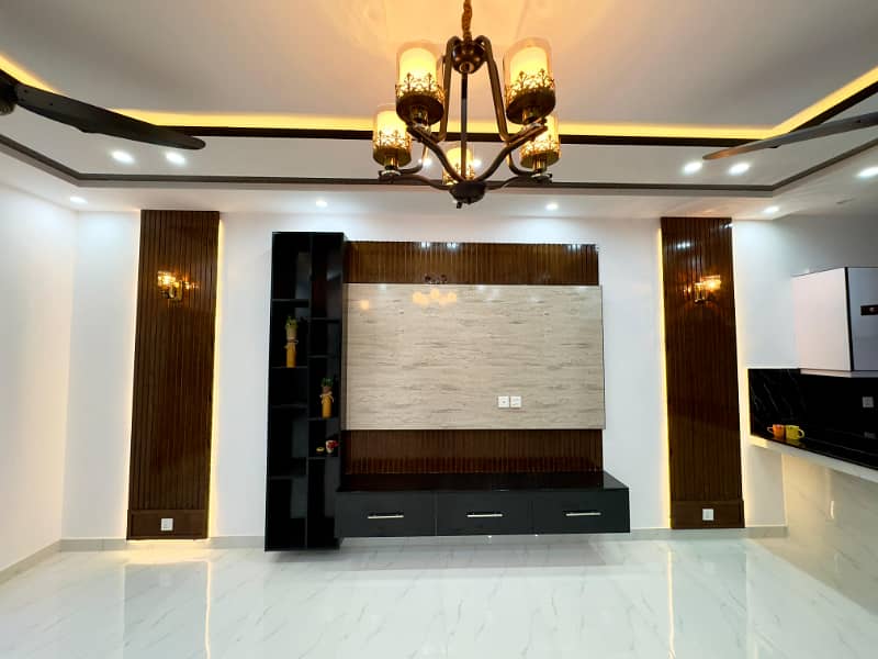 5 MARLA BRAND NEW HOUSE FOR SALE IN BLOCK C BAHRIA ORCHARD LAHORE 8