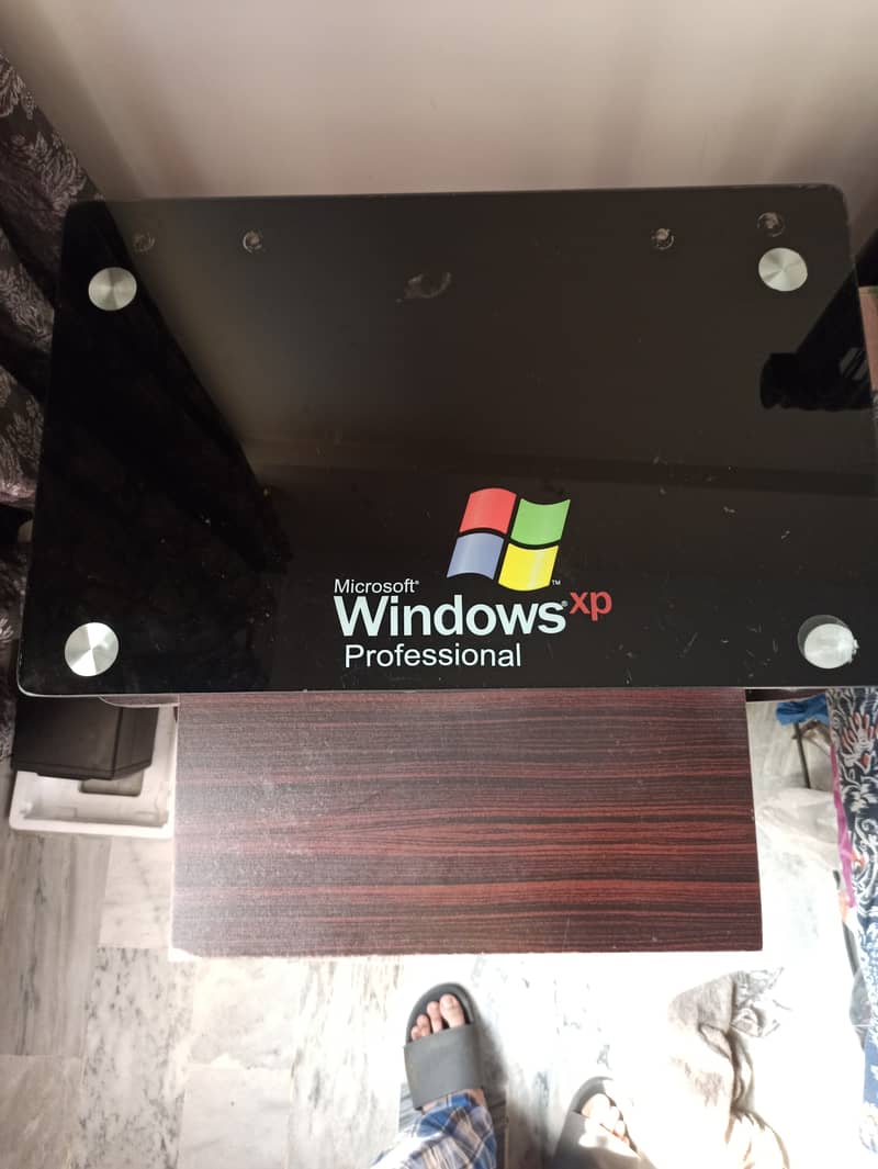 NEAT & CLEAN COMPUTER TABLE AT AFFORDABLE PRICE 0