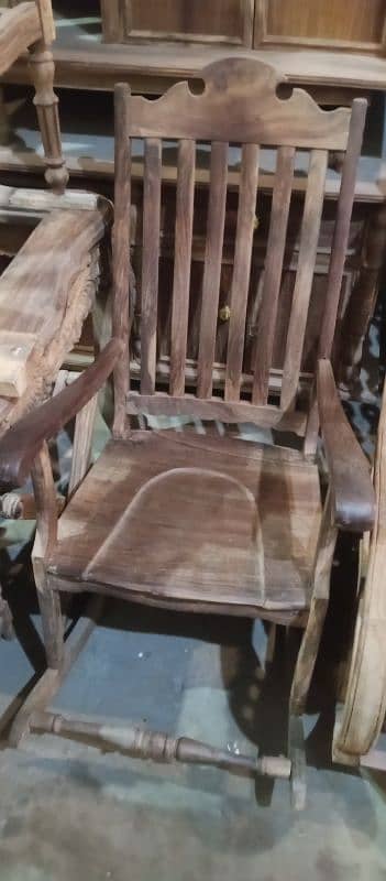 Pirjha rocking chair 0