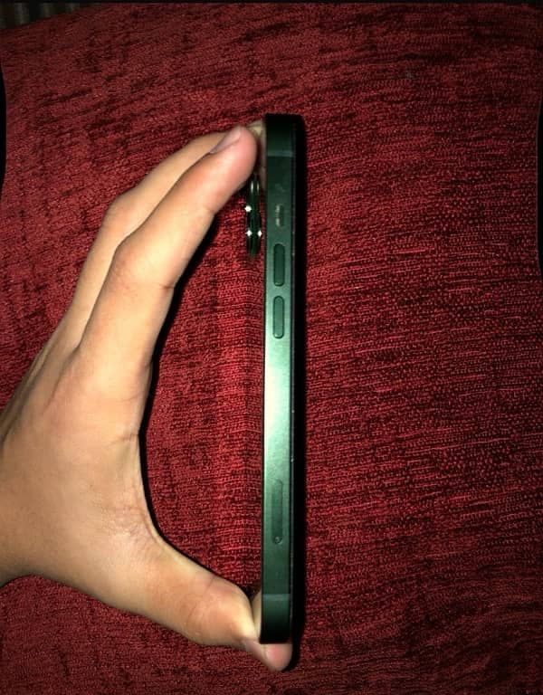 iphone 13 10/10 condition battery health 89 jv alpine green color 2