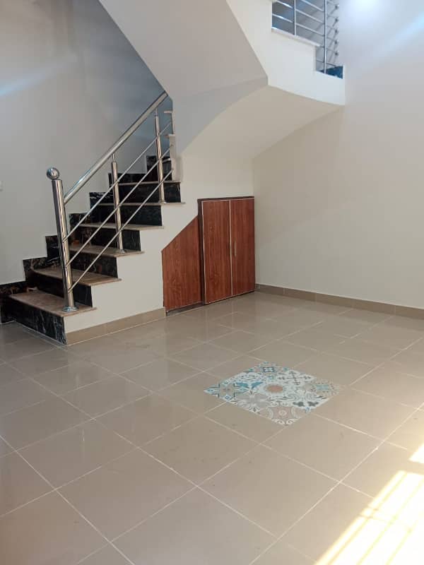 2.5 marla house for sale in Lahore medical housing scheme phase 2 main canal road Lahore 9