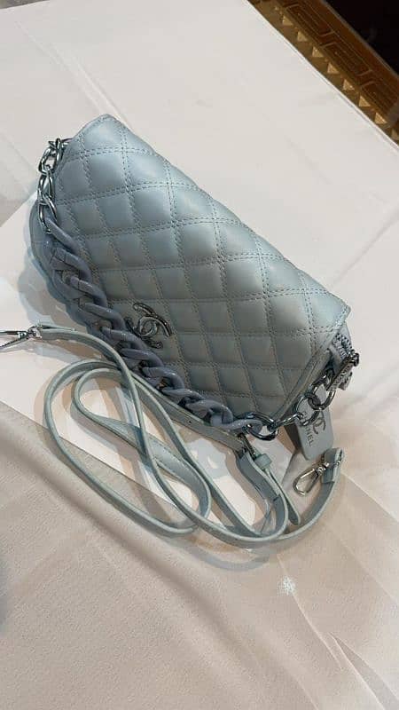 CHANEL leather crossbody bag with beautiful chain 5