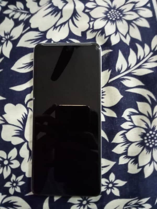 Tecno spark 10 pro 8+128gb 3