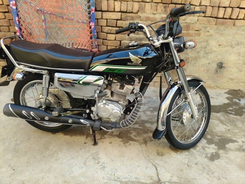 Self Start 125 2023 model 10/10 condition For Sale. 1