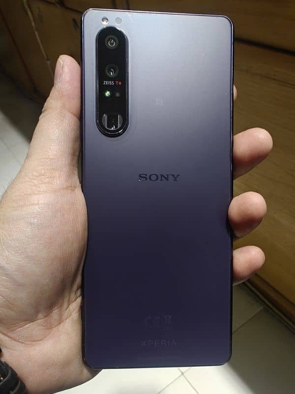 sony experia mark 1 III 0