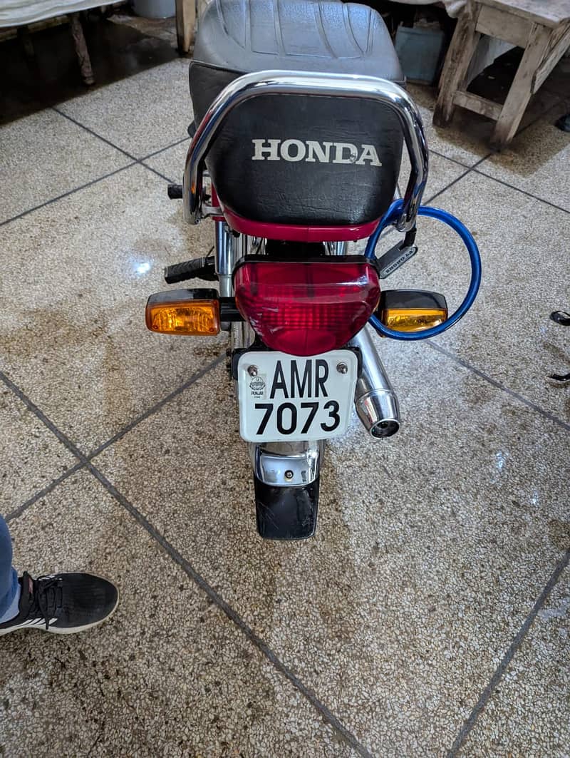 Honda CD 70 2022 3