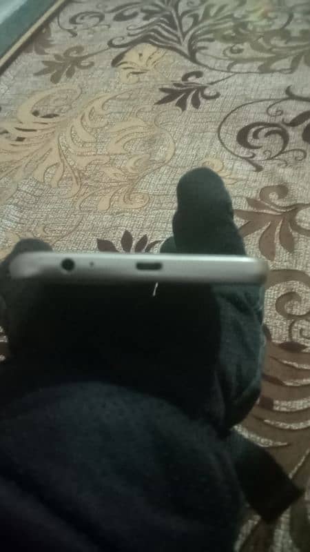 Samsung J5 8/10 condition only line in screen 2