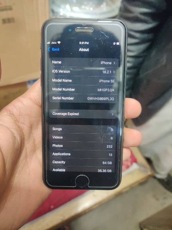 IPhone SE 2020 64GB FU 4 month sim time 3