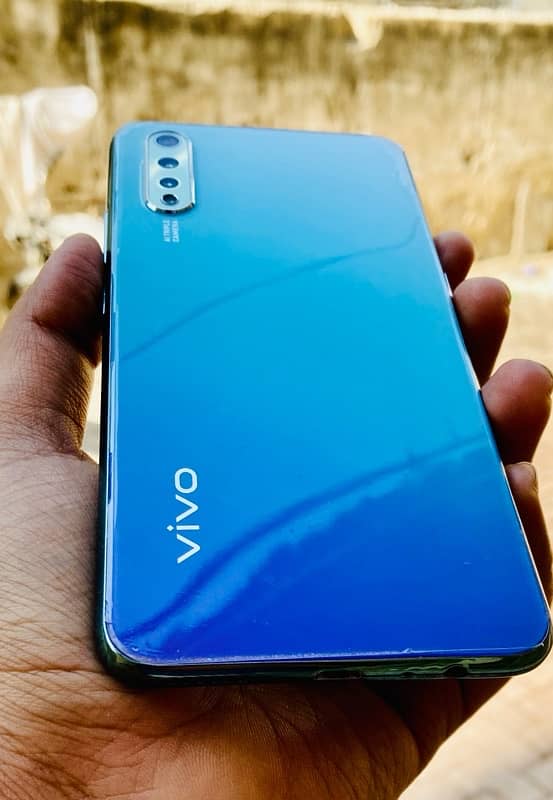 vivo s1 4/128 official PTA approved all ok 0