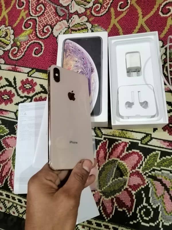 i phone xs max for sale 256 gb Non pta 10 condion 87  helth 1