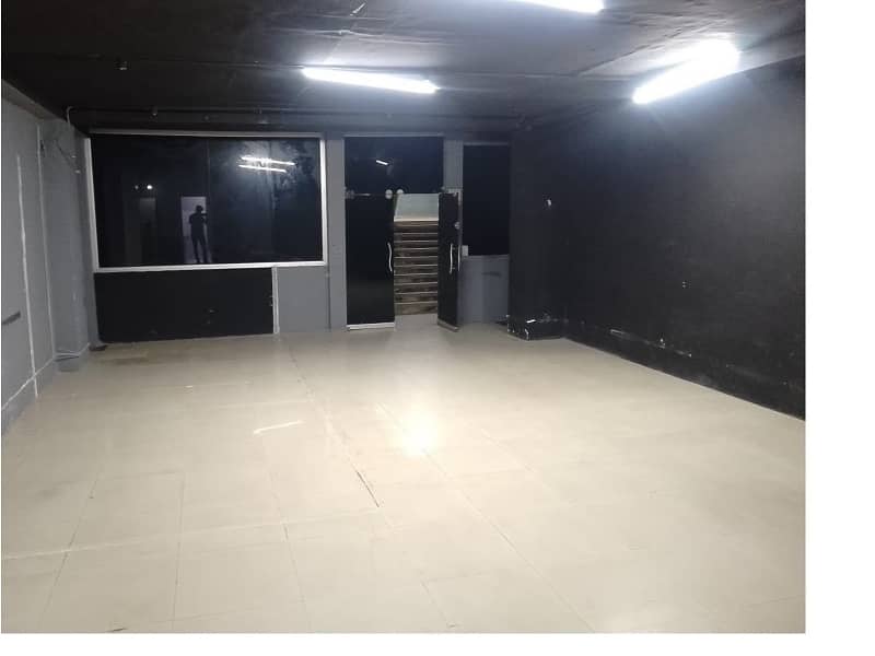 Area 700 Square Feet Office Available For Rent Real Pictures In Main Boulevard Road Gulberg 3 Lahore 2