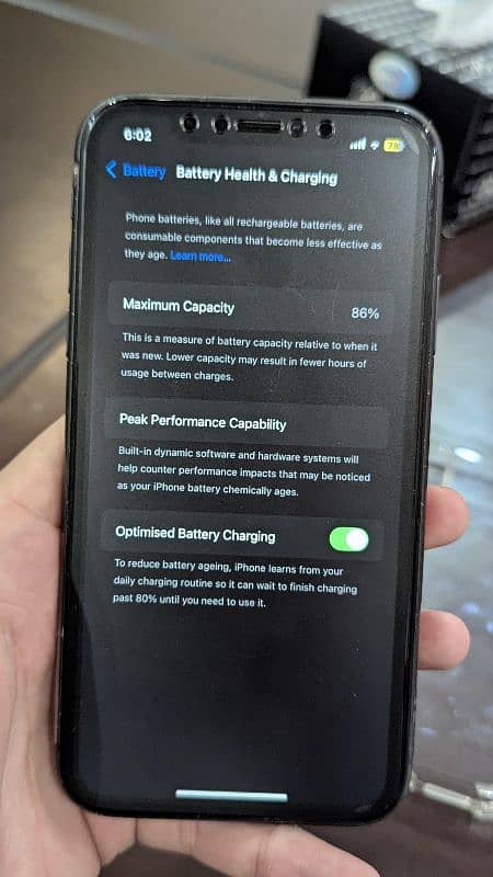 iPhone 11 Pta approved 256gb 8