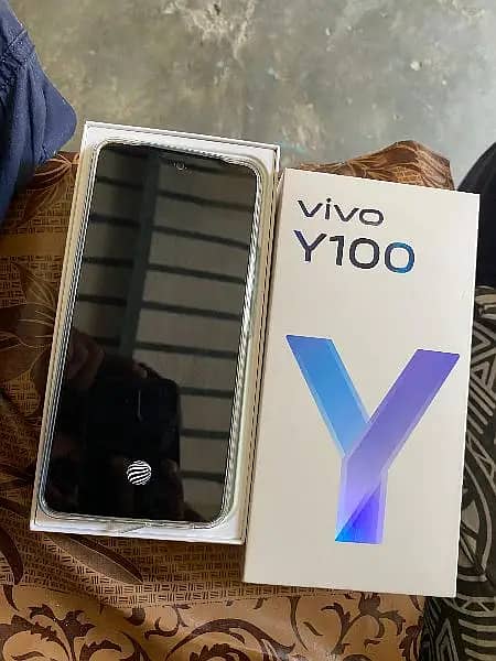 Vivo Y100 1