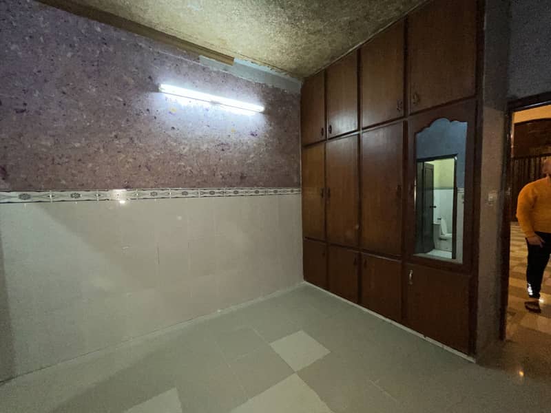 5 Marla Lower Portion For Rent In Johar Town Near Emporium Mall 1