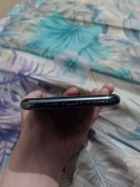 Iphone 11 pro max for sell 2