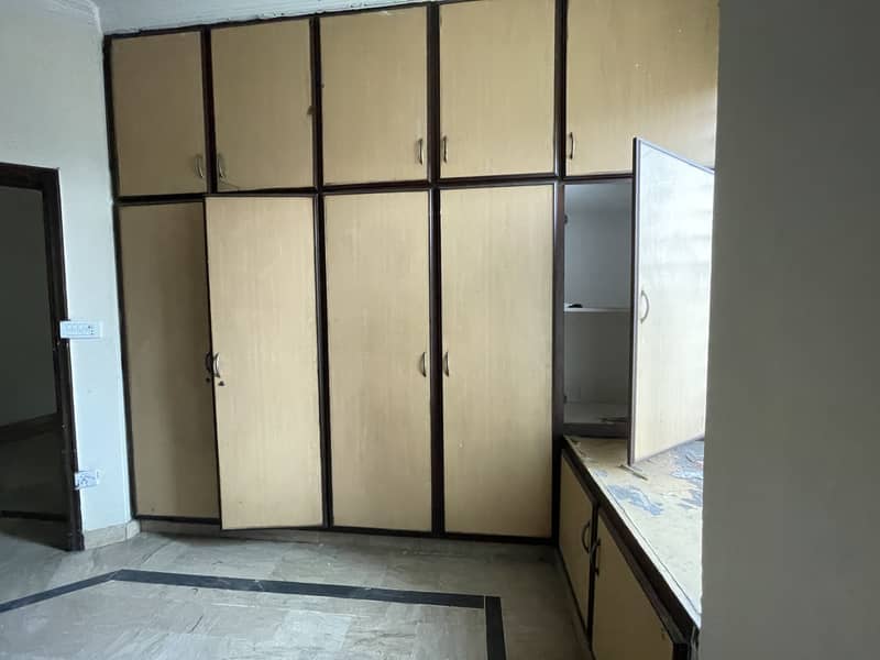 8Marla upper Portion for rent in johar town 5