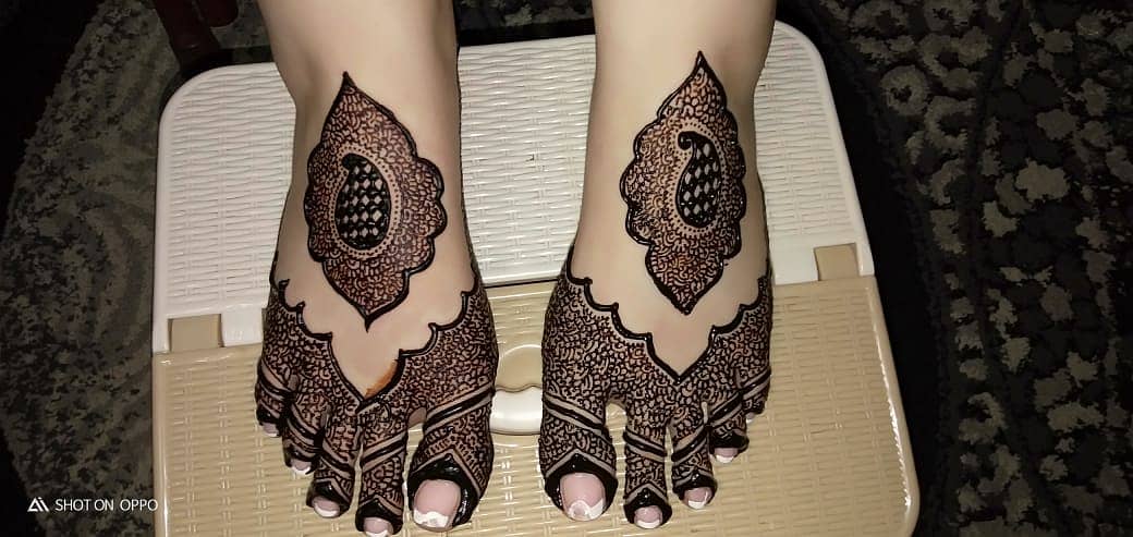 BRIDAL MEHNDI ARTIST ( MEHNDI SERVICE) 5