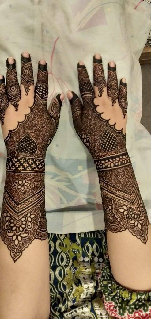 BRIDAL MEHNDI ARTIST ( MEHNDI SERVICE) 13