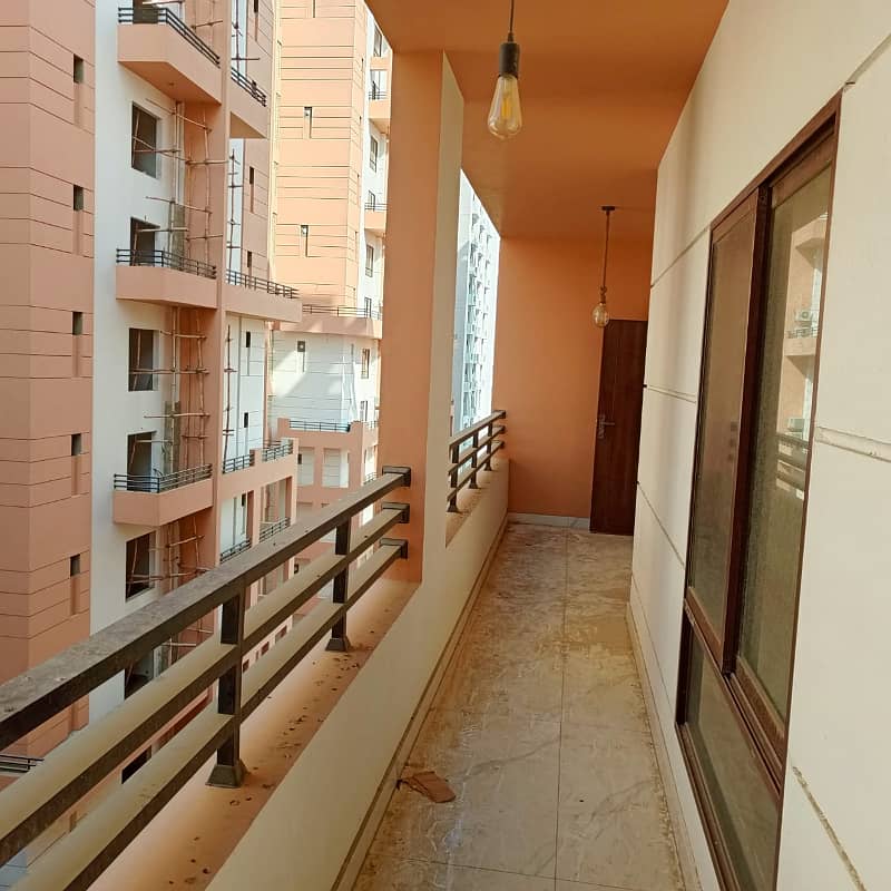 FOR RENT - 3 BEDDD BRAND NEW FLAT (WEST OPEN-CORNER) AVAILABLE IN METROPOLIS RESIDENCY, MAIN JINNAH AVENUE NEAR BLOCK-7 & BLOCK-8 GULISTAN E JAUHAR KARACHI 5