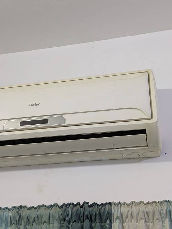 Haier AC 1 ton perfect working 10/10 condition office used 1