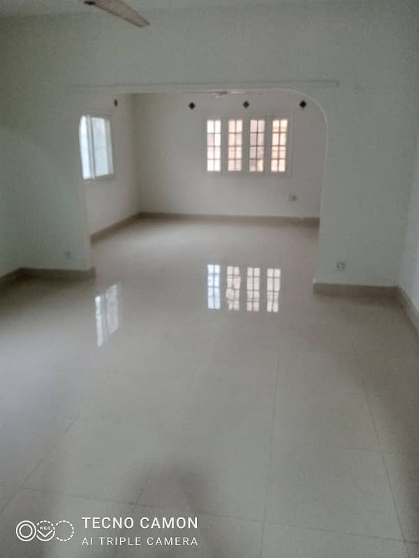 Rent 240ghz portion ist 3bed. d. d Alladin park k samne 3