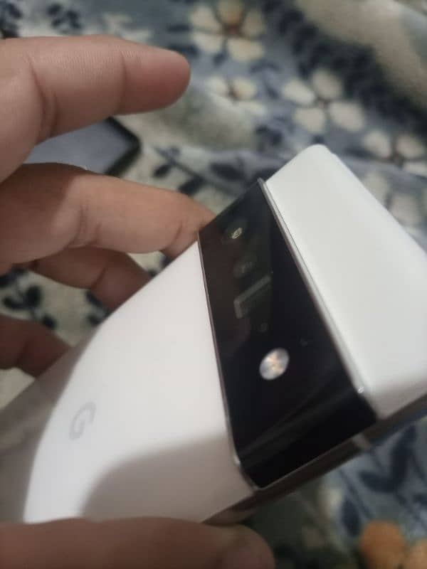 Google pixel 6 pro 12/128 pure white color. ( non pta ) 1