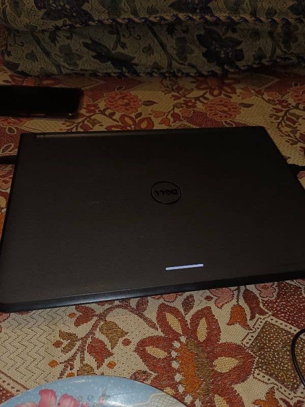 Dell laptop new kadeshan  batri charjer orjnal 4