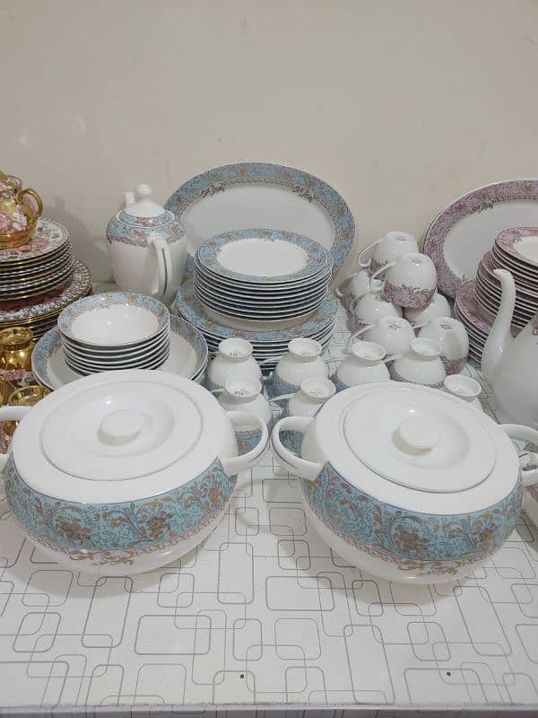 Fine bone china 8 service total 61 piece 3